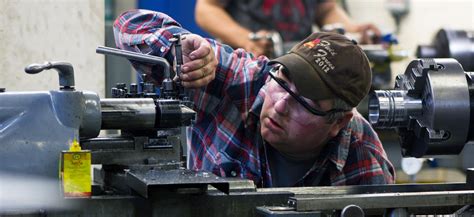 Mechanical Engineering Technician - Manufacturing | Sault College