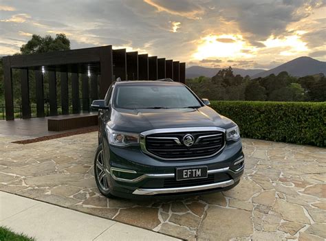 Holden Acadia Review - US sourced flagship SUV hits Australia.