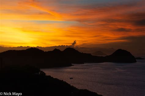 Labuan Bajo Sunset | West Manggarai Regency, Flores, Indonesia (2020 ...