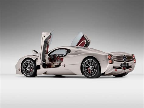 $2.5 Million Pagani Utopia is the Ultimate V12-Engined Analogue ...