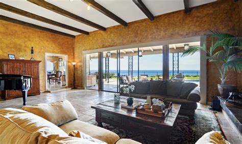 'Lois and Clark' Star Dean Cain Has Reportedly Listed His Super Malibu ...