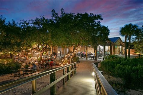 Enjoy Sensational Seafood Mar Vista Dockside Restaurant In Florida