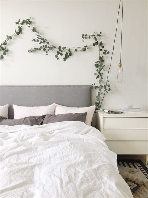 Avery Street Design Blog: DIY Eucalyptus Garland