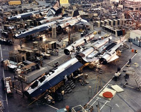 Lockheed SR-71 "Blackbird" assembly line at Skunk Works in Palmdale, CA ...