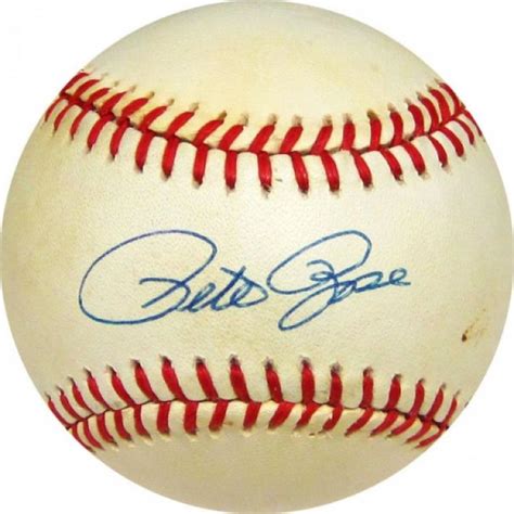 Pete Rose Autographed Baseball (JSA)