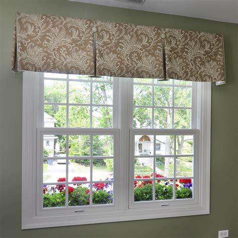 inverted box-pleat valance with contrast pleats and buttons | valances ...