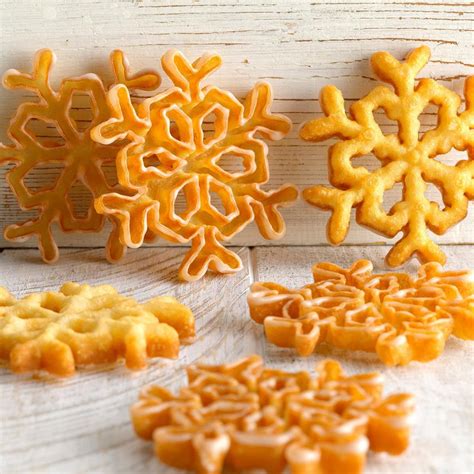 38 Unique Christmas Cookies from Around the World