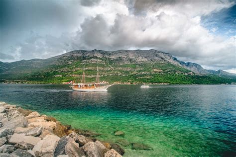 10 Best Beaches in Hvar, Croatia | Drink Tea & Travel