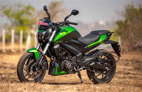 2019 Bajaj Dominar 400 UG Accessories To Be Launched Soon | BikeDekho