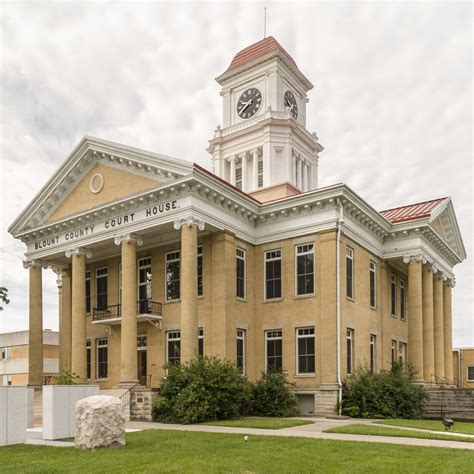 Blount County Courthouse (Maryville, Tennessee) | Stock Images | Photos