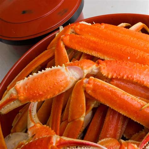 Buy Alaskan Snow Crab Legs Online | Cameron's Seafood