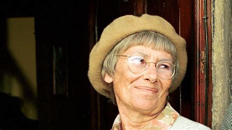 Juliette Kaplan: Last of the Summer Wine actress dies - BBC News