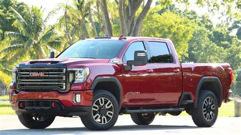 2023 GMC Sierra HD AT4: Off-Road Heavy-Duty Truck Dominance