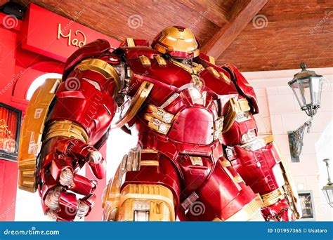 Hulk Buster Iron Man Costume Editorial Photo | CartoonDealer.com #121141367