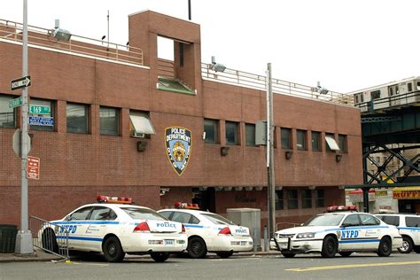 P044 NYPD Police Station Precinct 44, Concourse, Bronx, Ne… | Flickr