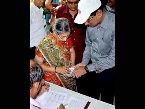 I am happy Narendra Modi accepted me as his wife, says Jashodaben ...