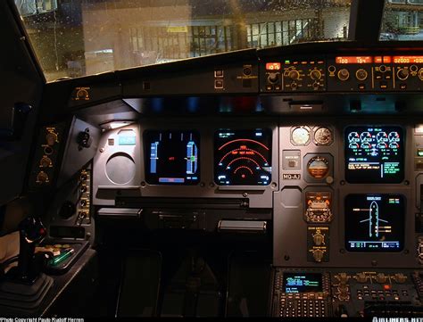 Jet Airlines: Airbus A340 cockpit