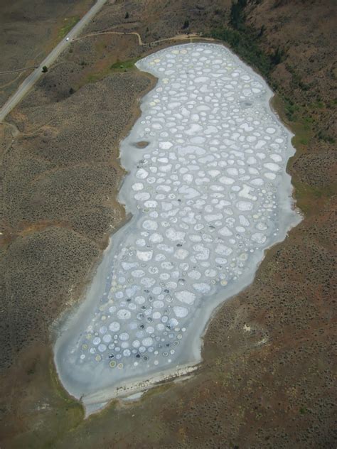 Spotted Lake, Canada - Unbelievable Info