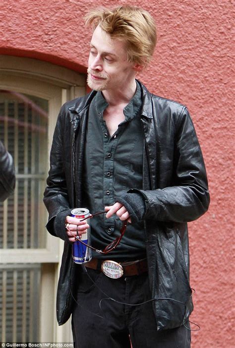 24 Chronic News: Macaulay Culkin At Natalie Portman Wedding