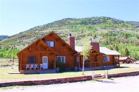 Rental Cabins at Fish Lake Utah: Sunflower 10 Person Deluxe Cabin at ...