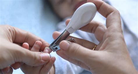 How to trim your baby's nails | BabyCenter