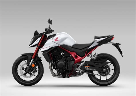 Honda debuts new in-line twin with the 2023 CB750 Hornet