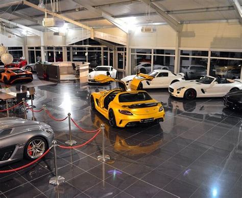 ECR - Dealer - R.W. Exclusive Cars - About