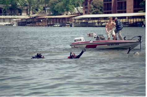 In 1999, duck boat sank in Arkansas lake, killing 13 | The Arkansas ...