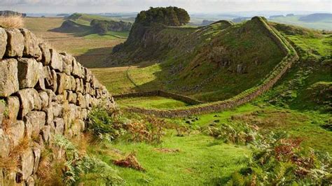 Hadrian's Wall: Ideas sought to boost visitor numbers - BBC News