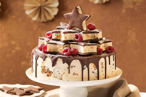 Honeycomb ice-cream cake with shortbread stars | Christmas ice cream ...