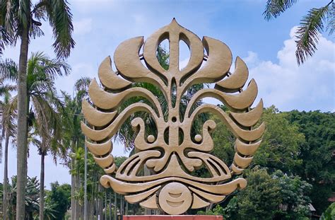 Bentuk, Arti dan Makna Logo Universitas Indonesia | Halo Belajar