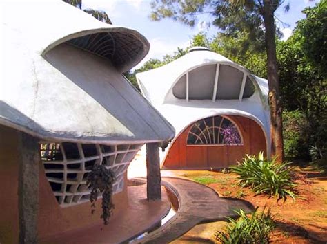 elseplace: Architecture of India: The Auroville Experiment