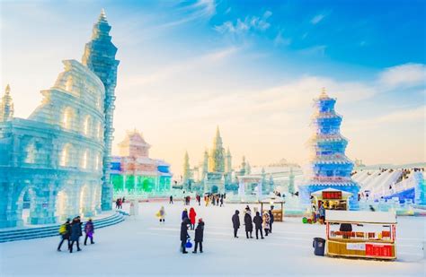 The Spectacular Harbin Ice Festival is the World’s Largest Winter ...