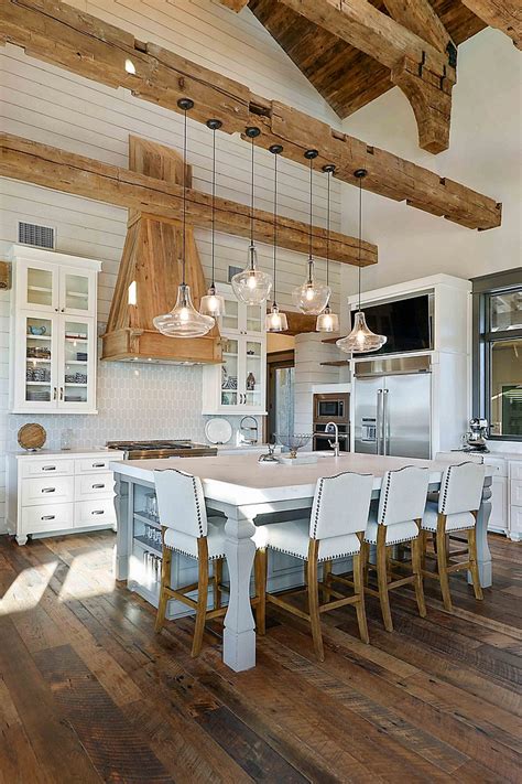 Interior Design Ideas: Texas Farmhouse-style Interiors - Home Bunch ...