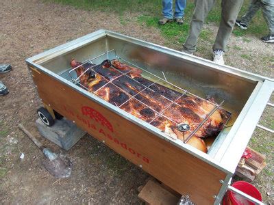 How the Caja China Roasting Box Got Its Nicknames: Hot box cooking ...