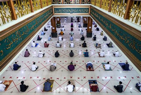 Beribadah di Masjid dengan Aman Selama Pandemi - IBTimes.ID