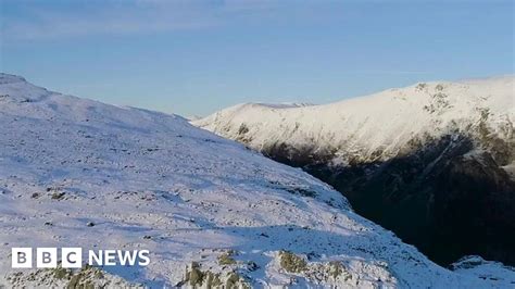 Snow in the Lake District - BBC News