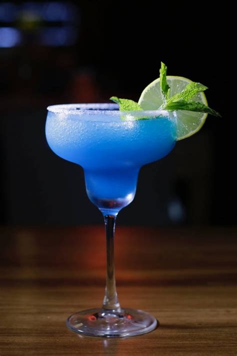 Blue Margarita Cocktail Recipe - Shot Drink - KFC RECIPE