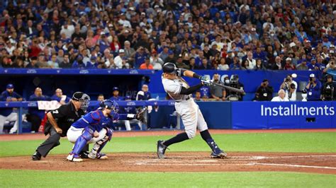 Aaron Judge Hits 61st Home Run to Tie Roger Maris’ Record – NBC New York