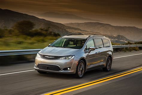 CHRYSLER Pacifica specs - 2016, 2017, 2018 - autoevolution