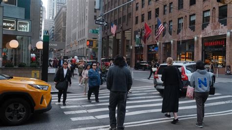 New York City Council legalizes jaywalking, negating 1950s law - The Ticker