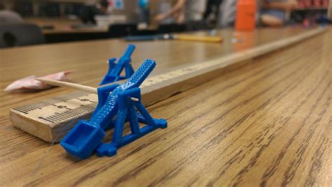 Teacher 3D Prints 50 Mini Catapults for Students as Christmas Gift ...