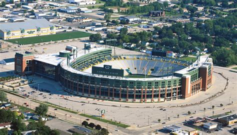 Lambeau Field Capacity, Seating, Concerts, & Directions