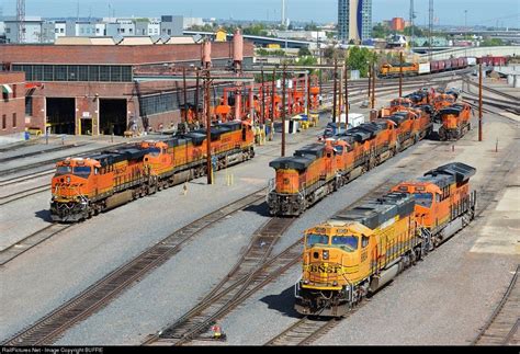 RailPictures.Net Photo: BNSF 8804 BNSF Railway EMD SD70MAC at Denver ...