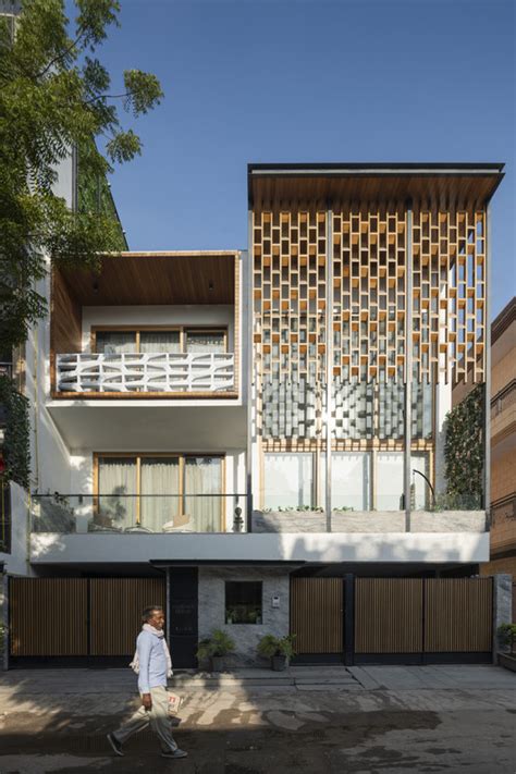 Casa pantalla / Spaces Architects@ka | ArchDaily México