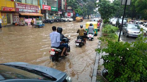 Bangalore weather: Heavy rains lash Bangalore again, cause traffic ...