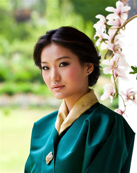 Queen Jetsun Pema Queen of Bhutan | Beautiful women, Most beautiful ...