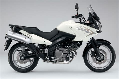 Suzuki V-Strom 650 Review - Pros, Cons, Specs & Ratings