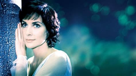 BOOK OF DAYS (GAELIC) - Enya - LETRAS.COM