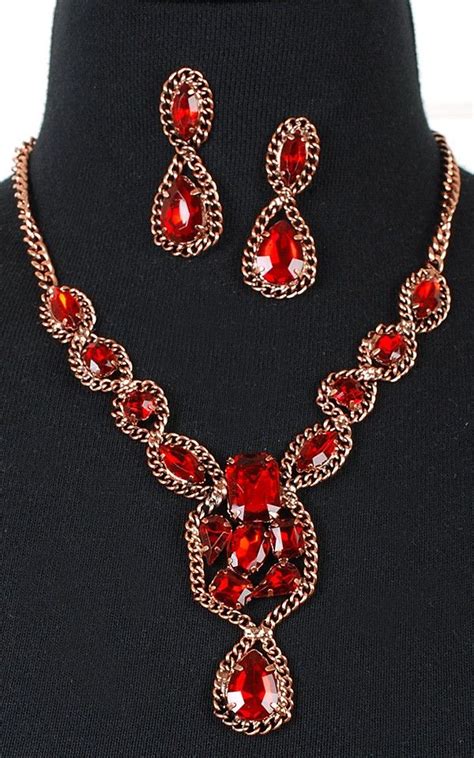 red diamond necklace | Red diamond, Rose gold red, Colored diamonds